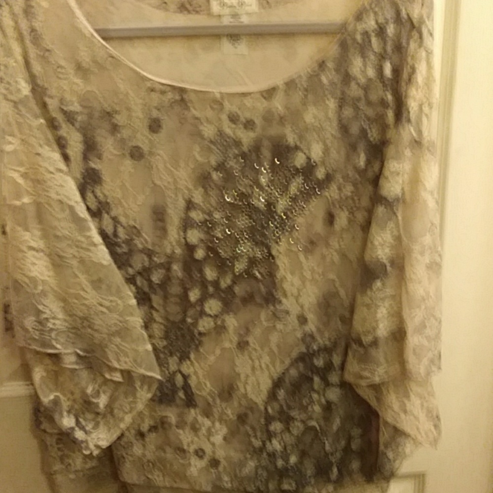 Beautiful beige tunic with beading